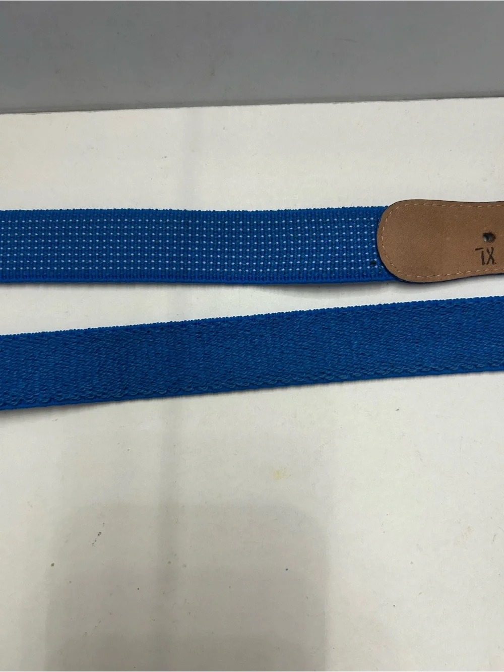 Vintage ANNE KLEIN for Calderon Blue Stretch Leather Belt Gold Lion Buckle 8491